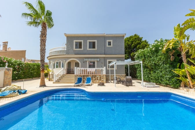 Villa in Villajoyosa - view 1