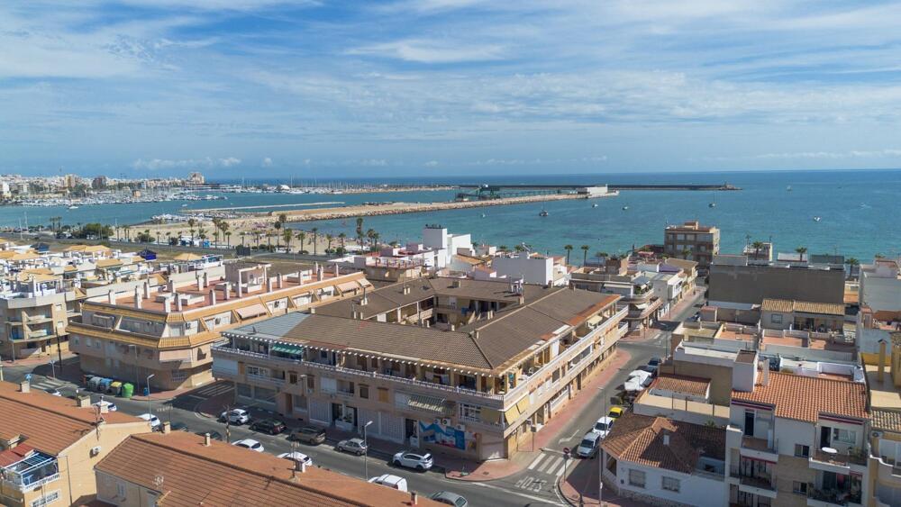 Apartment in Torrevieja - Image 3