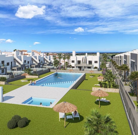 House in San Miguel de Salinas - view 1