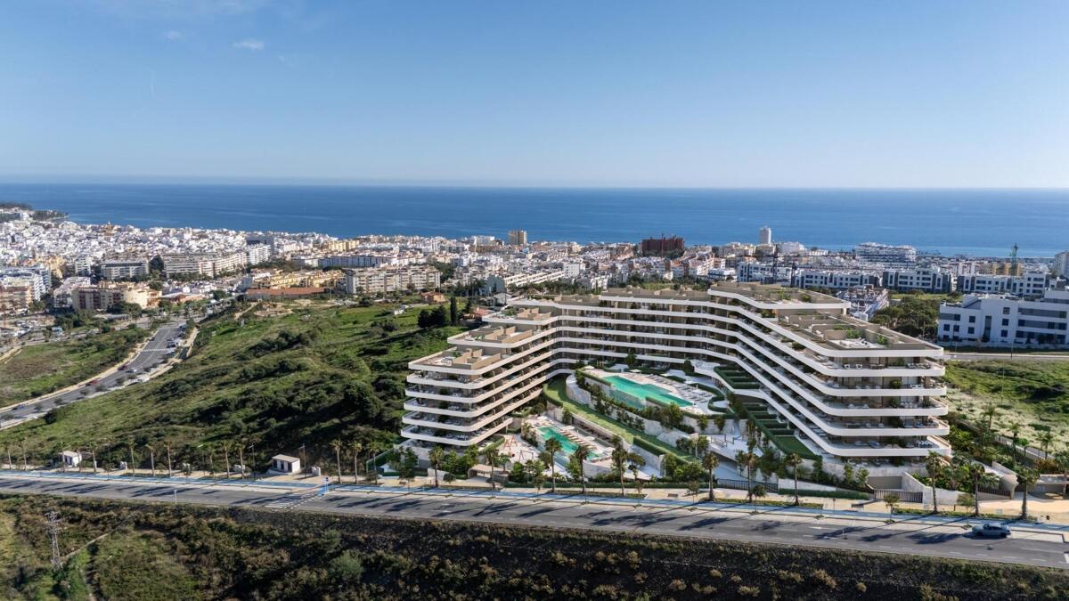Apartment in Estepona - Image 2