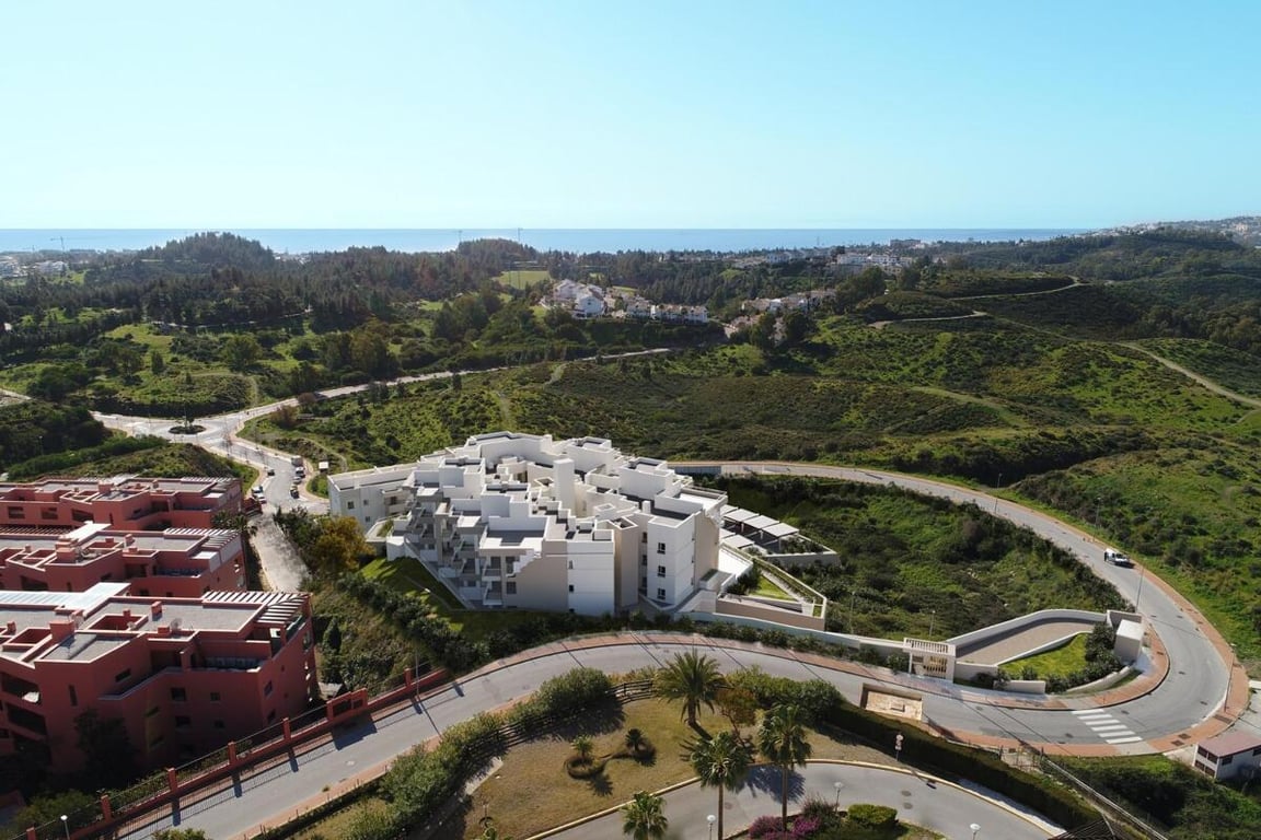 Apartment in La Cala De Mijas - Image 3