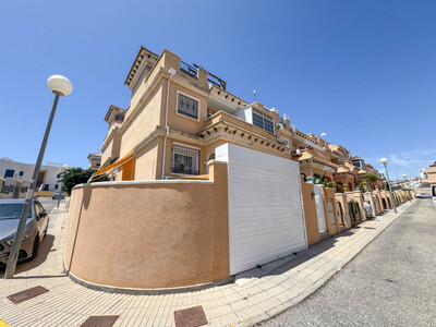 House in Urbanizacion los Balcones - view 1