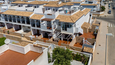 Apartment in Punta Prima - view 1