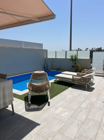 Villa in Ciudad Jardin - view 1