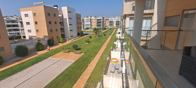 Apartment in Villamartin - view 1