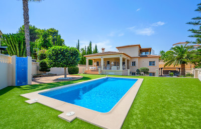 Villa in Benissa - view 1