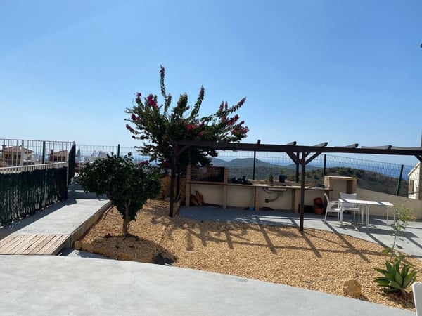 House in Alicante - view 1