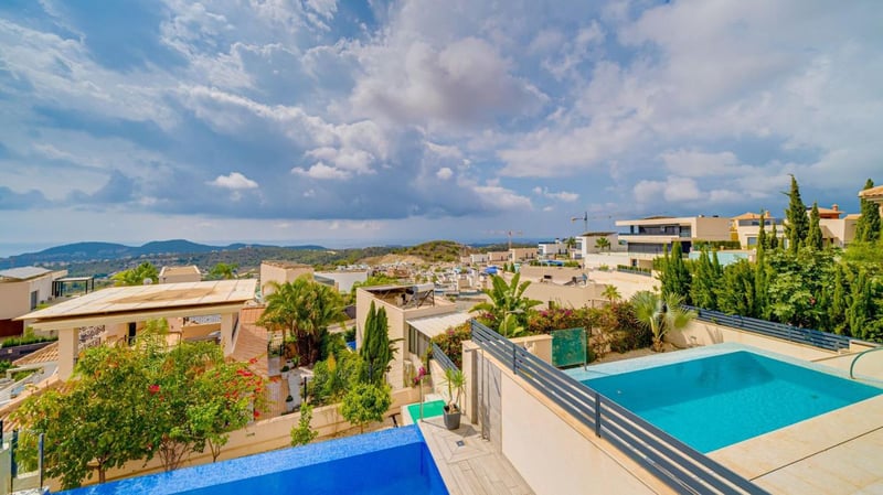 House in Alicante - view 1