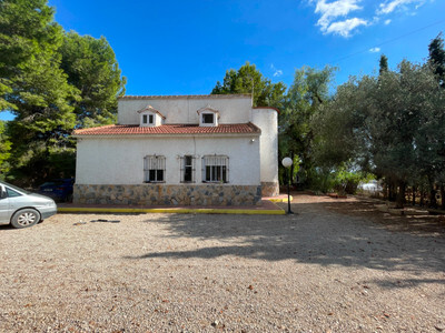 Farm, Ranch or Equestrian in Albatera - view 1