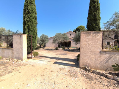 Farm, Ranch or Equestrian in Villena