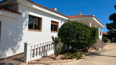Villa in La Nucia - Image 2