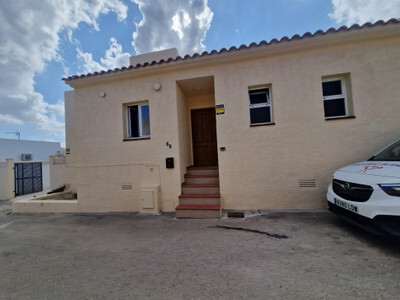 House in La Nucia - view 1