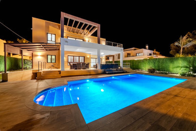 Villa in Cabo Roig - view 1