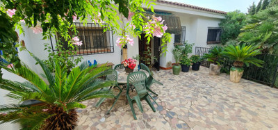 Villa in Benidorm - view 1