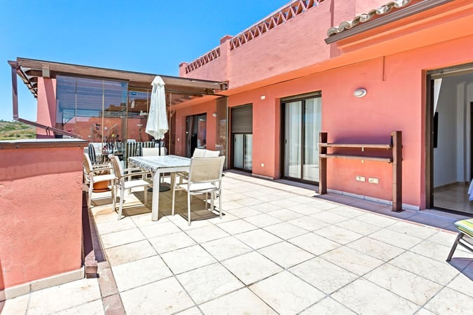 Penthouse in Casares - view 1