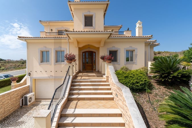 Villa in Senhora do Vale - view 1