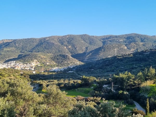 House in Agios Nikolaos - view 1