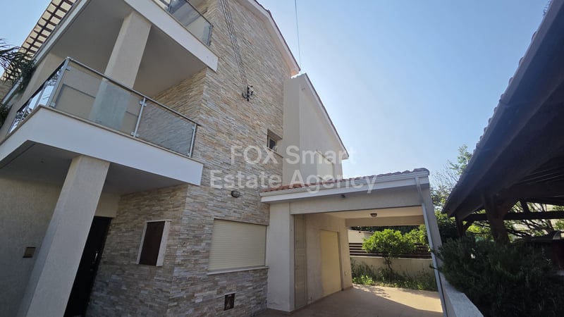 House in Agia Fylaxis - view 1