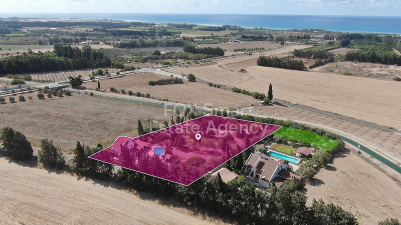 House in Koloni - view 1