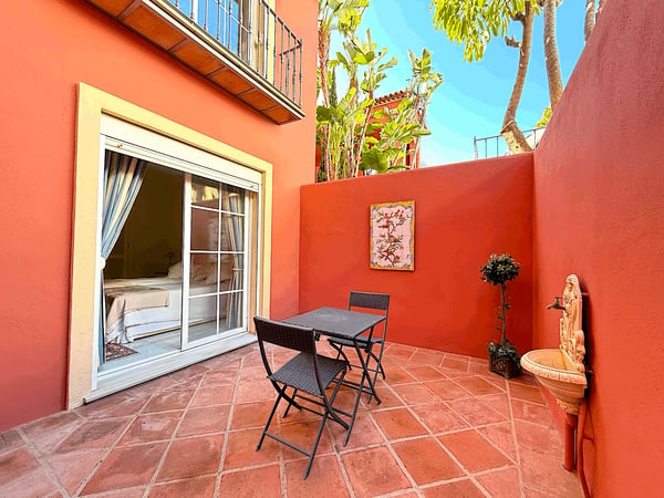House in Urbanizacion la Heredia - view 1