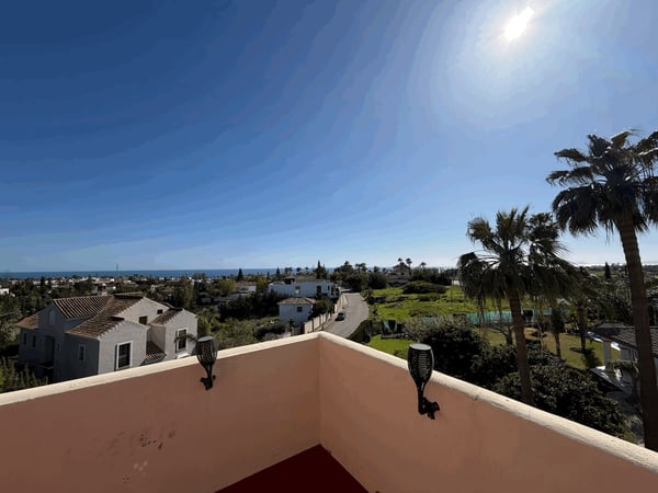 Penthouse in Bel-Air - view 1