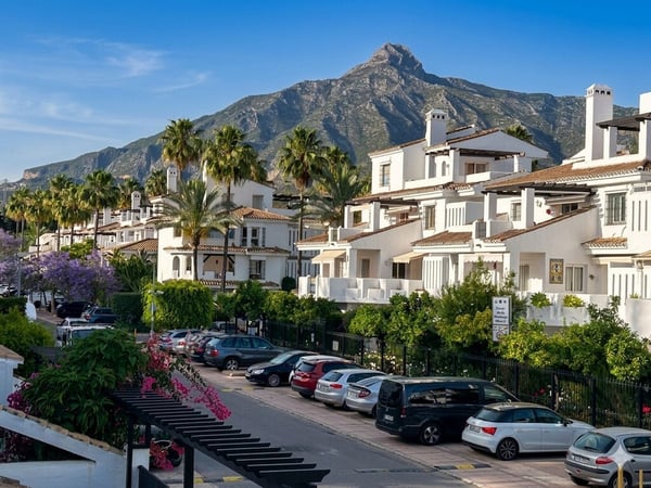 House in Nueva Andalucia - view 1