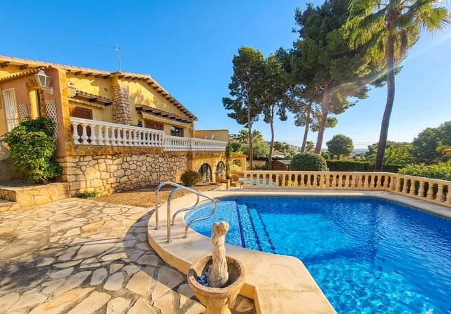Villa in Senija - view 1
