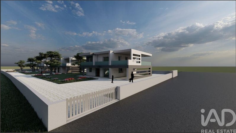 House in Sao Joao das Lampas - view 1