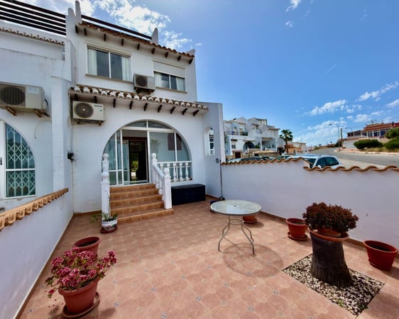 Villa in Ciudad Quesada - view 1