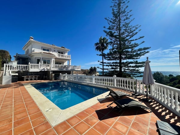 Villa in El Chaparral - view 1