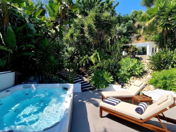 Villa in Marbella - view 1