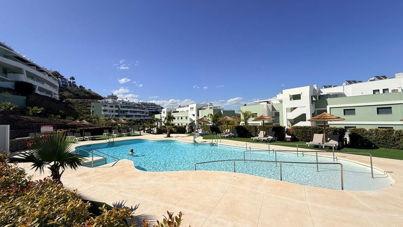 Penthouse in Sitio de Calahonda - view 1