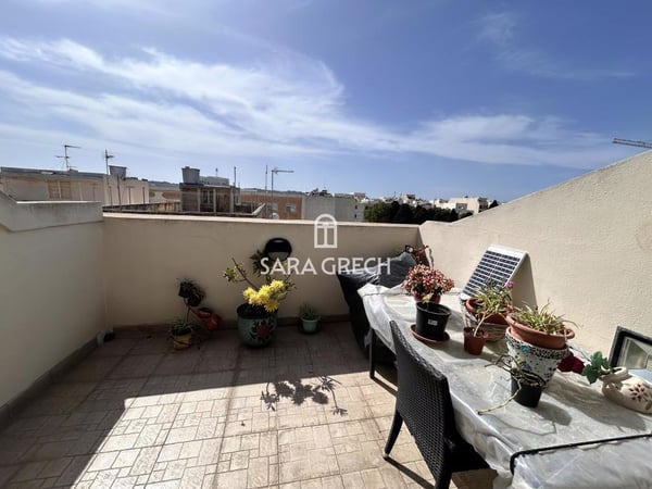Penthouse in Haz-Zebbug - view 1