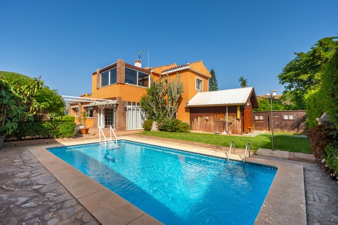 Villa in San Pedro de Alcantara - view 1