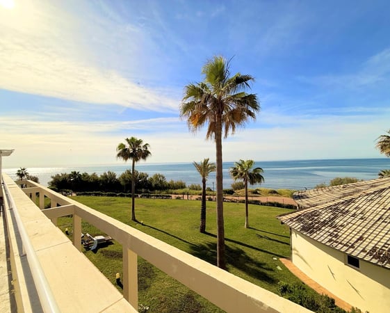 Apartment in Estepona - view 1