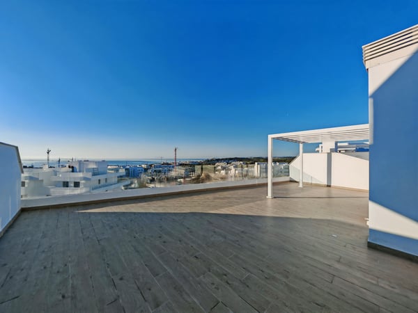 House in Estepona - view 1