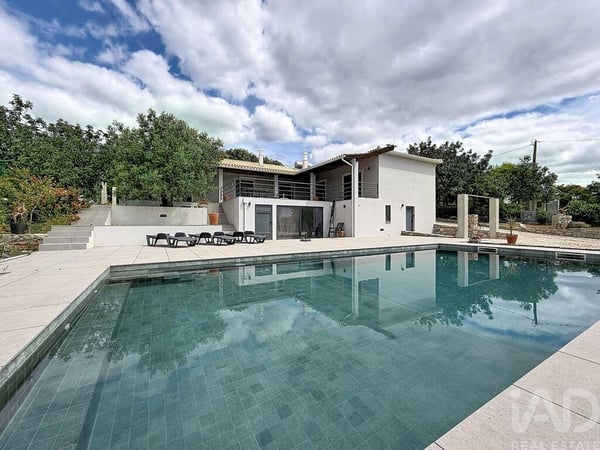 House in Sao Bras de Alportel - view 1