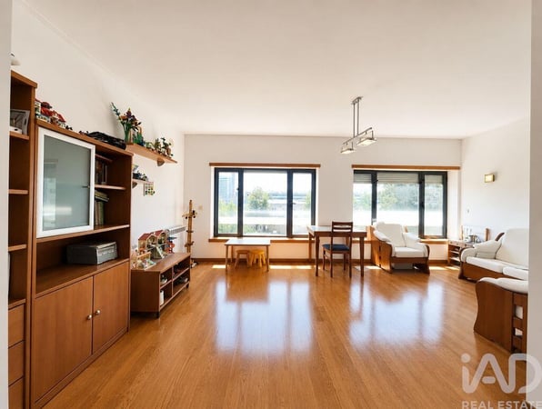Apartment in Olivais - view 1