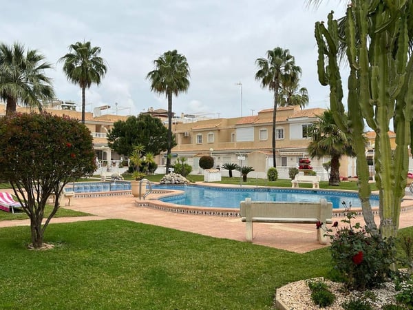 Apartment in Los Alcazares - view 1