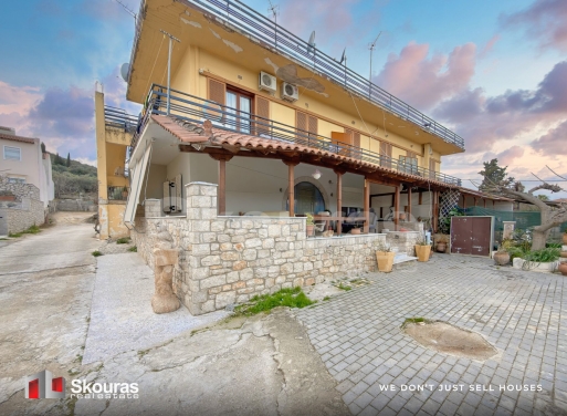 Apartment in Asini - view 1