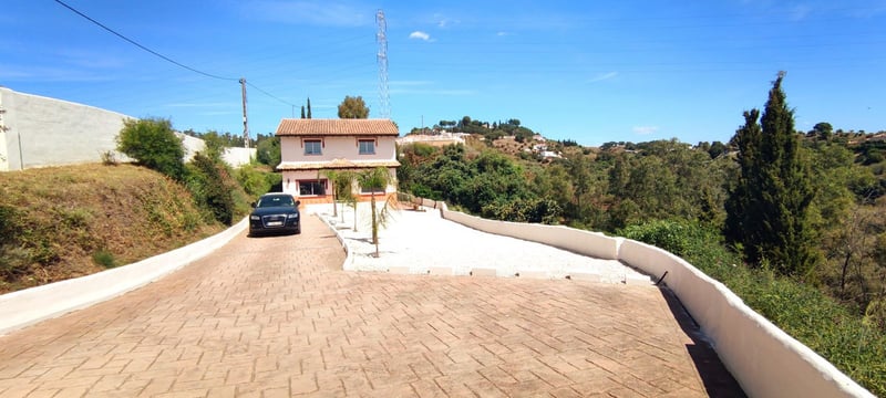 Apartment in Alhaurin el Grande - view 1