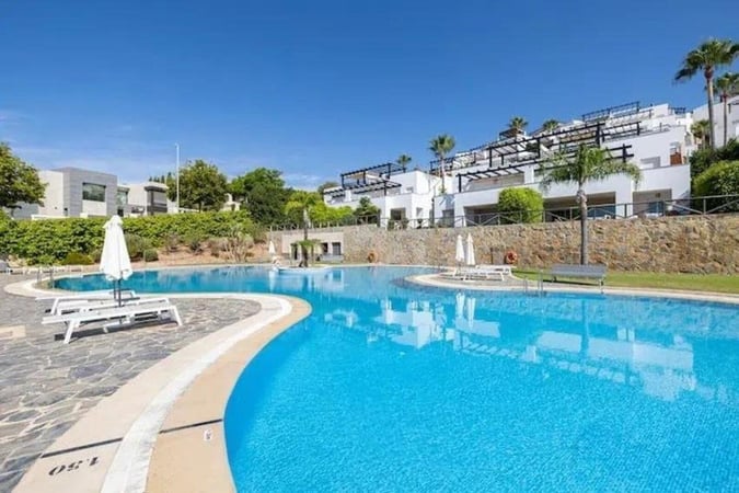 Villa in Malaga - view 1