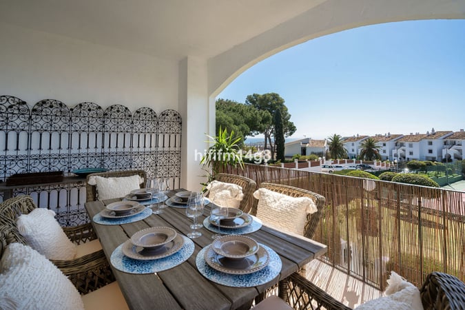 Apartment in Nueva Andalucia - view 1