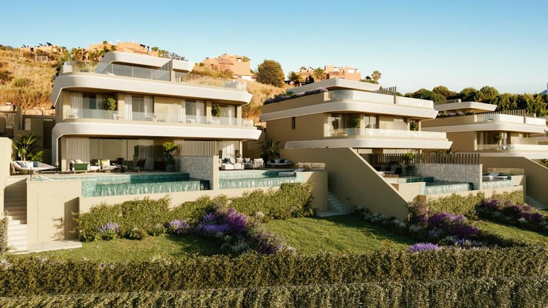 House in Estepona - view 1