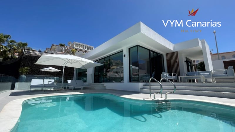 Villa in Costa Adeje - view 1