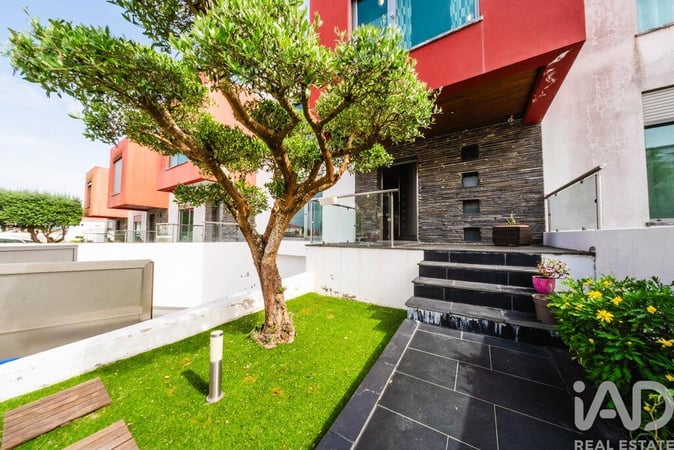 House in Pero Moniz - view 1