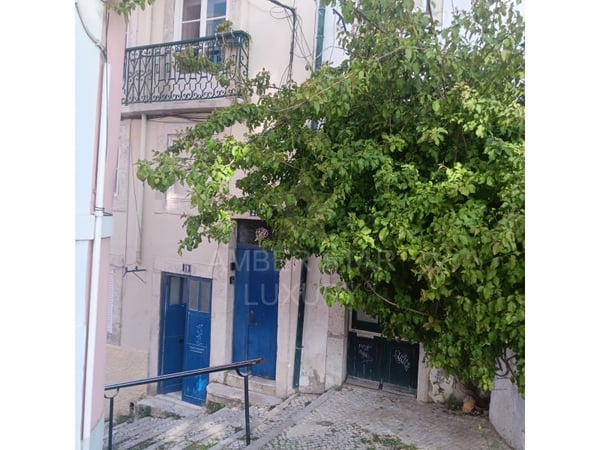 Apartment in Lisbon - view 1