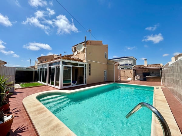 Villa in El Chaparral - view 1