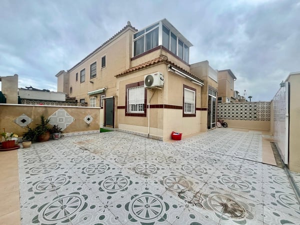 House in Torrevieja - view 1