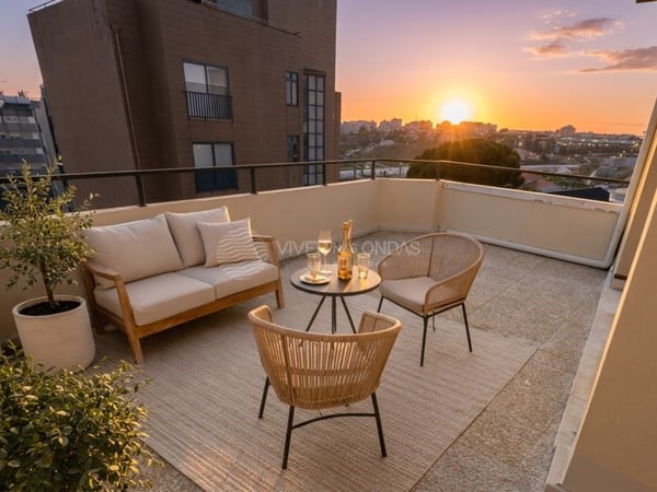 Apartment in Vila Nova de Gaia (Santa Marinha) - view 1